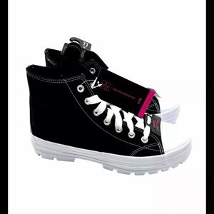High Top Black Canvas Lug Wide Width Sneakers Women's Size 12